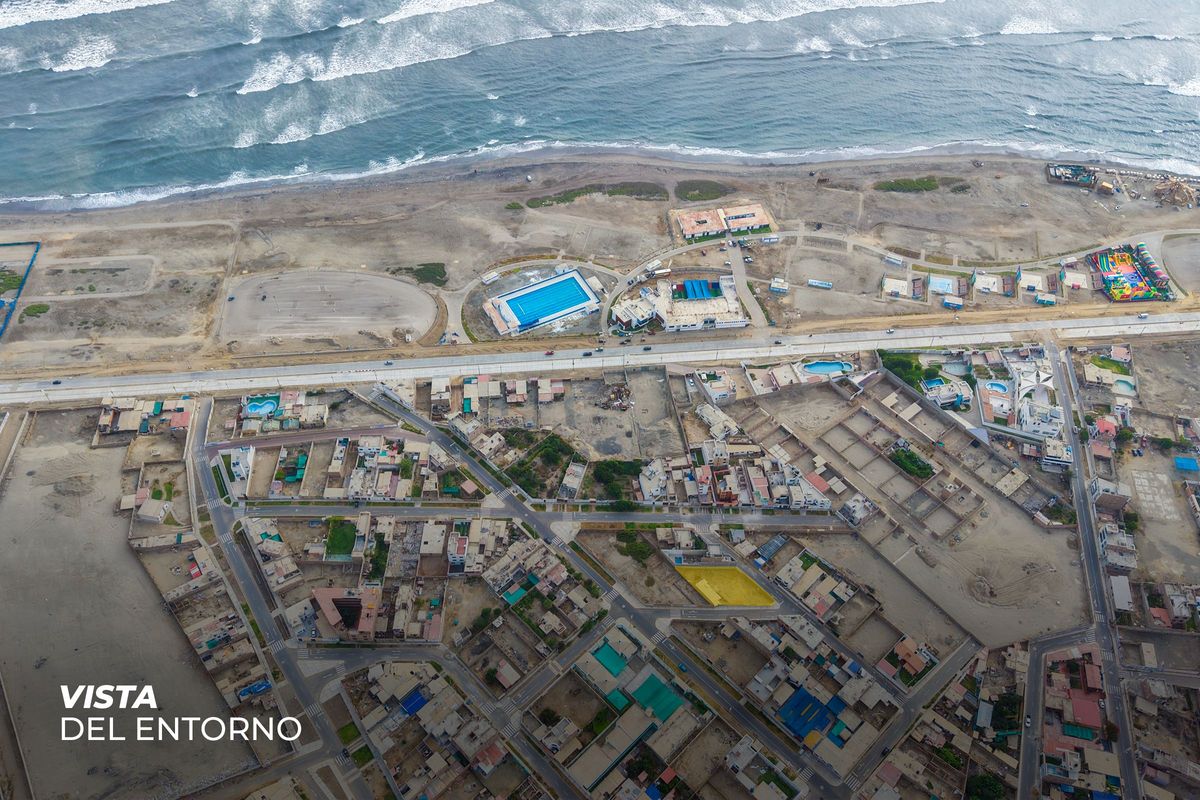 Terreno en esquina en Las Lomas, Huanchaco